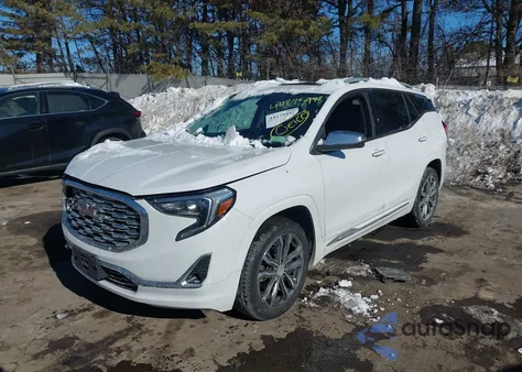 2018 GMC Terrain Denali z USA, uszkodzony, nr VIN 3GKALXEX3JL215648